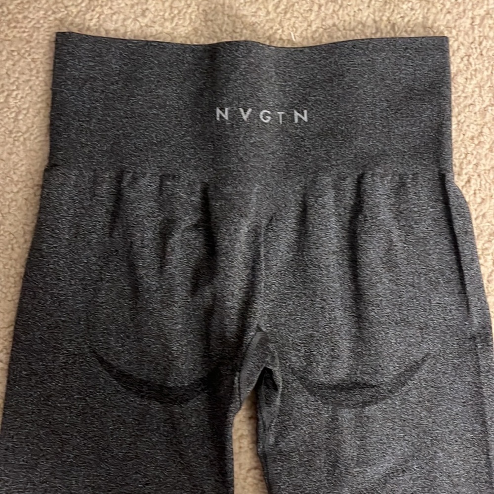 Women’a NVGTN Contour Leggings